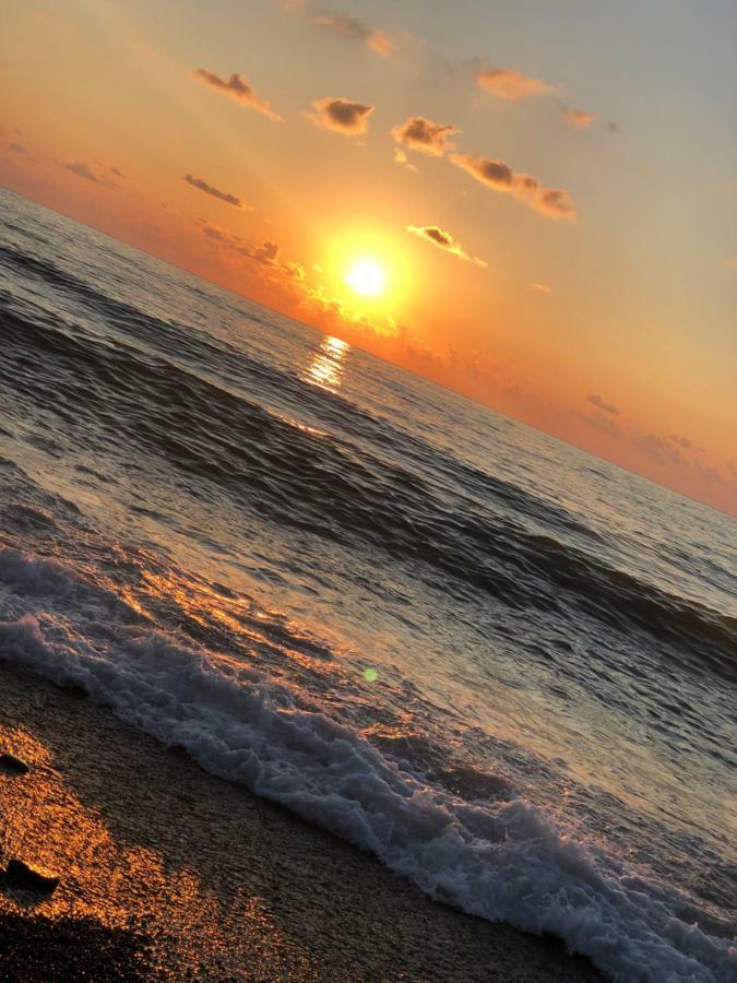 Batumius Apartments ภายนอก รูปภาพ